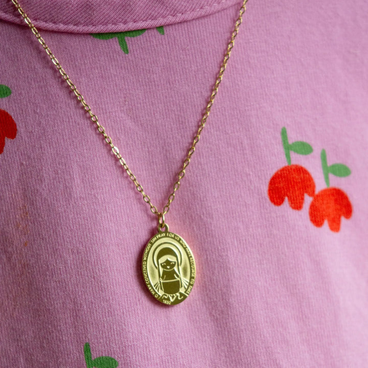 Miraculous Medal - 18K Gold over 316 Stainless Steel Shining Light Dolls